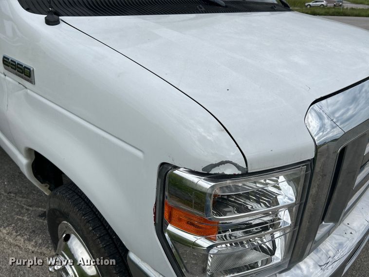 image for item NL9653 2012 Ford E350 Super Duty  box truck