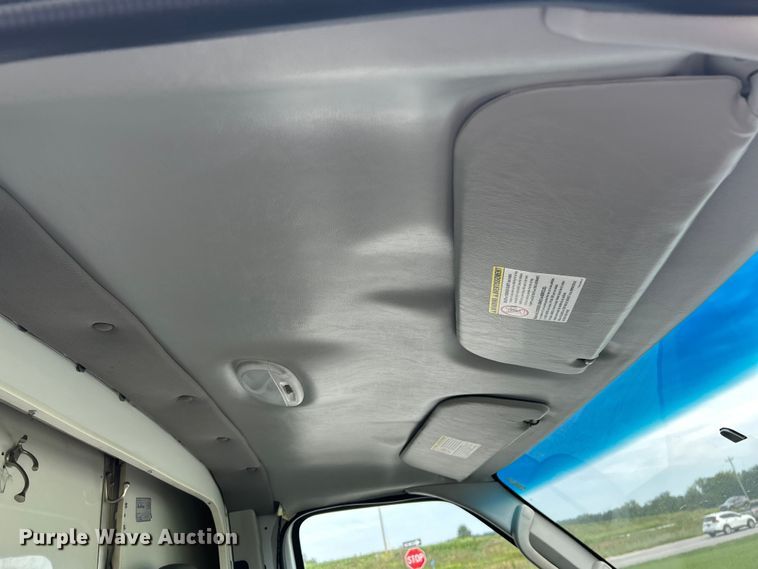 image for item NL9653 2012 Ford E350 Super Duty  box truck