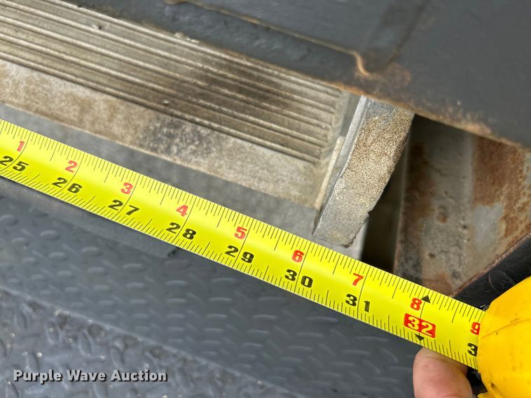 image for item NL9653 2012 Ford E350 Super Duty  box truck