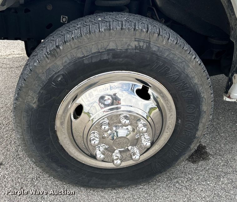 image for item NL9653 2012 Ford E350 Super Duty  box truck