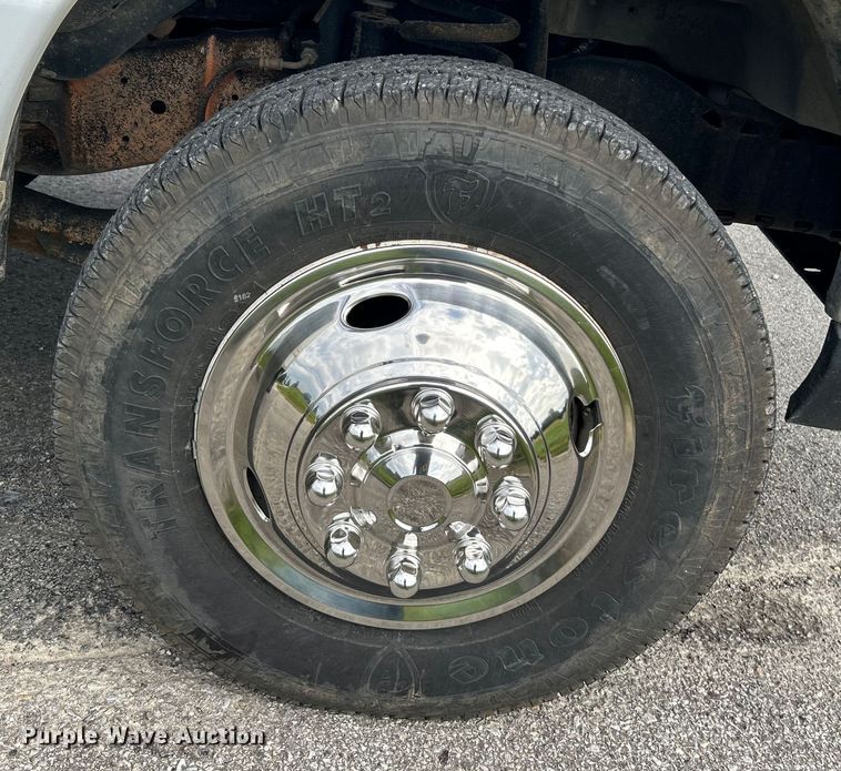 image for item NL9653 2012 Ford E350 Super Duty  box truck