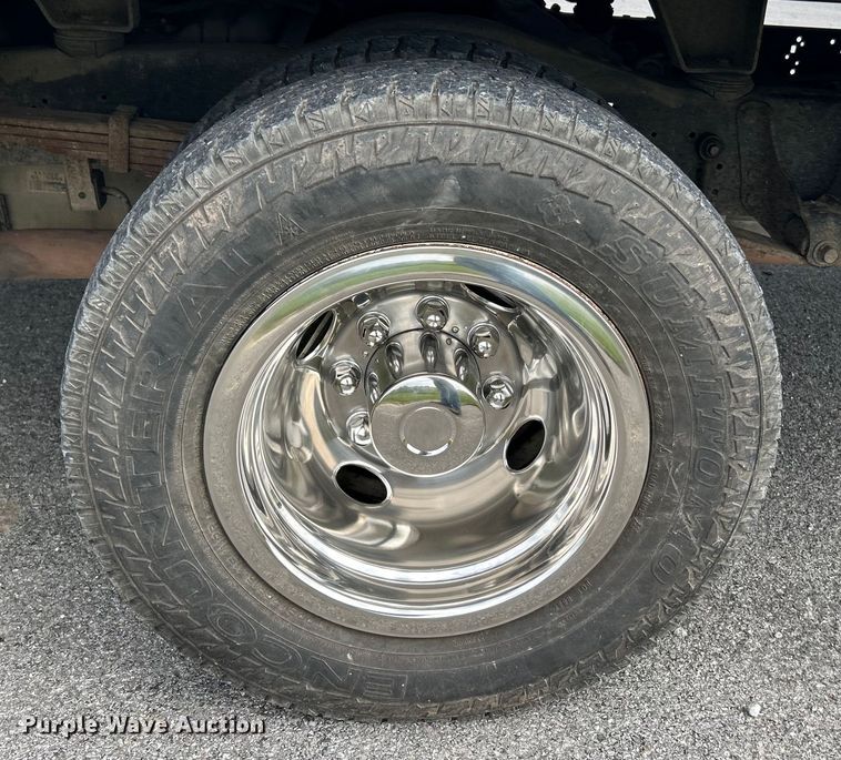 image for item NL9653 2012 Ford E350 Super Duty  box truck