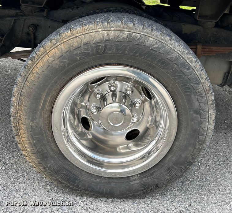 image for item NL9653 2012 Ford E350 Super Duty  box truck