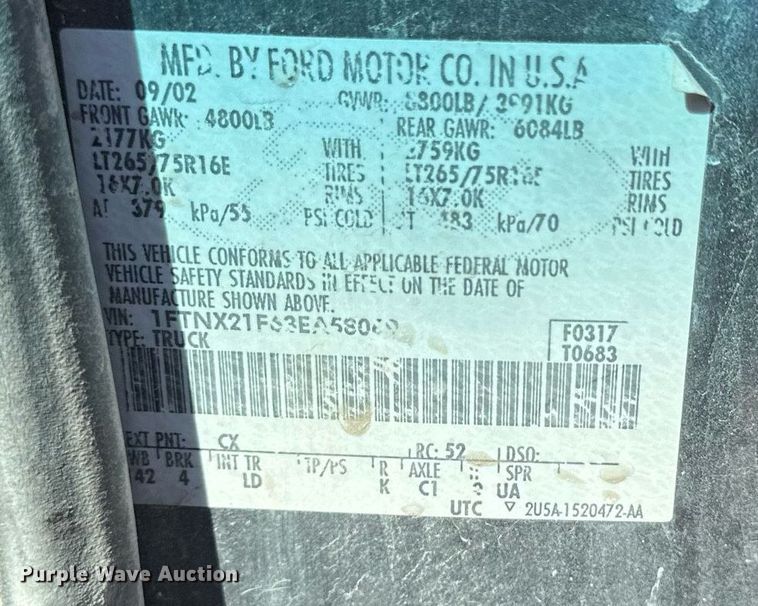 image for item NP9643 2003 Ford F250 Super Duty XLT  SuperCab flatbed pickup truck