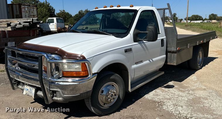 image for item NP9655 2000 Ford F350 Super Duty  flatbed pickup truck