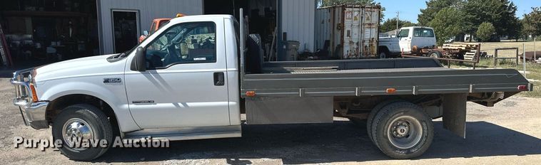 image for item NP9655 2000 Ford F350 Super Duty  flatbed pickup truck