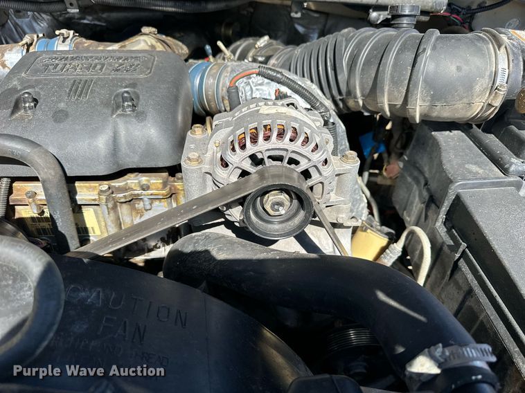 image for item NP9655 2000 Ford F350 Super Duty  flatbed pickup truck