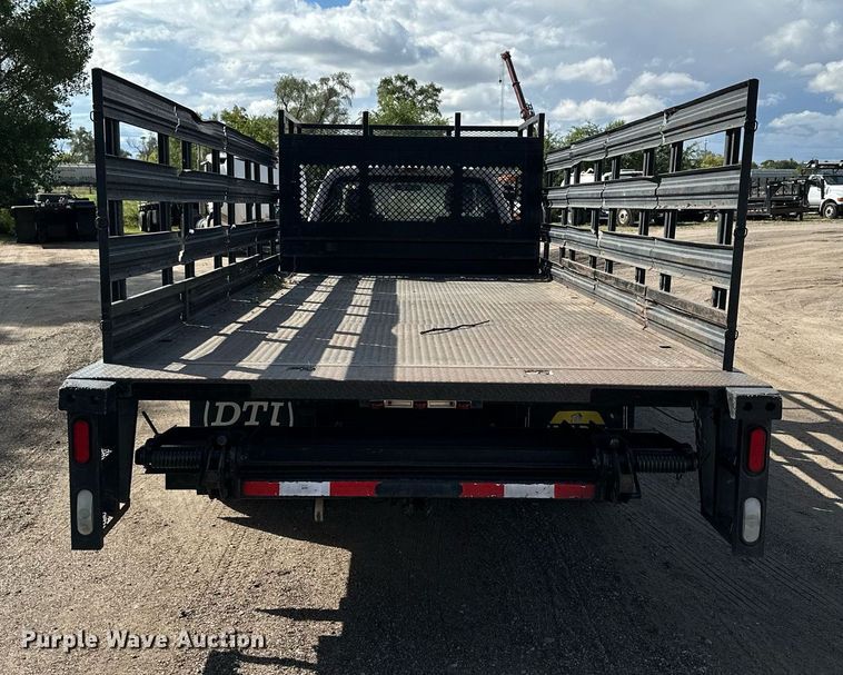 image for item NP9661 2012 Ford F550  flatbed truck