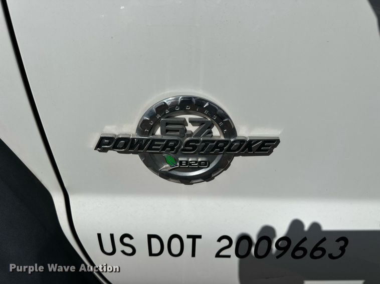 image for item NP9661 2012 Ford F550  flatbed truck