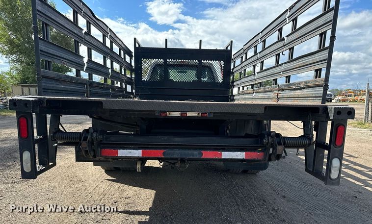 image for item NP9661 2012 Ford F550  flatbed truck