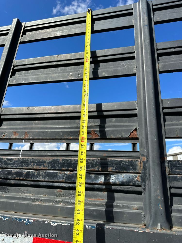 image for item NP9661 2012 Ford F550  flatbed truck