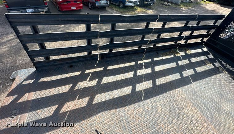 image for item NP9661 2012 Ford F550  flatbed truck