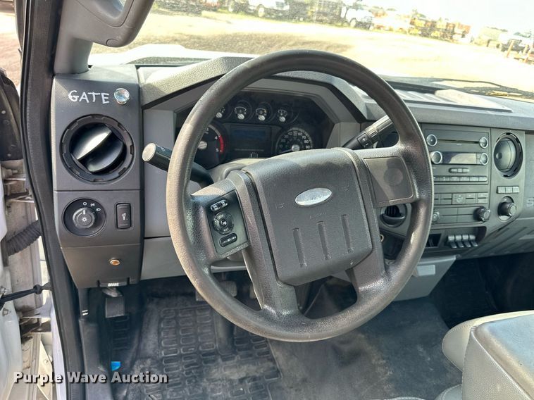 image for item NP9661 2012 Ford F550  flatbed truck