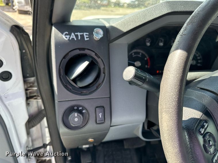 image for item NP9661 2012 Ford F550  flatbed truck