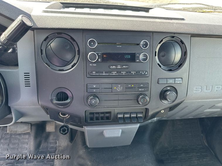 image for item NP9661 2012 Ford F550  flatbed truck