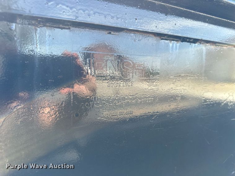 image for item NP9698 1999 Ford F550  flatbed truck