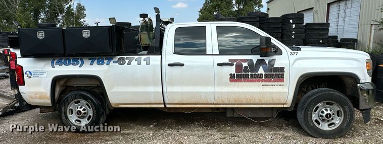 image for item NQ9313 2015 GMC Sierra 2500HD  Double Cab pickup truck