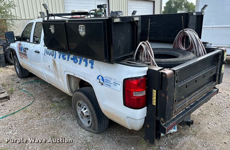 image for item NQ9313 2015 GMC Sierra 2500HD  Double Cab pickup truck