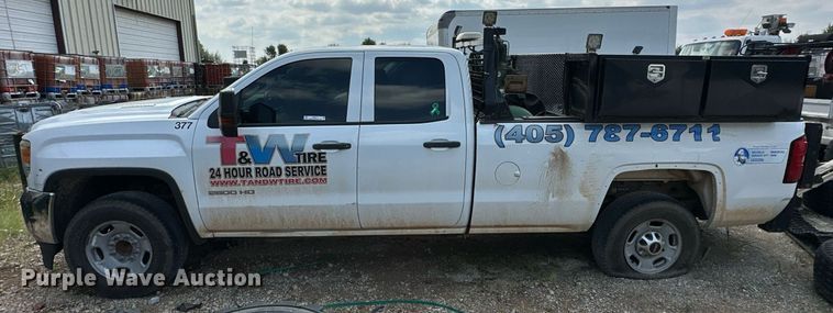 image for item NQ9313 2015 GMC Sierra 2500HD  Double Cab pickup truck