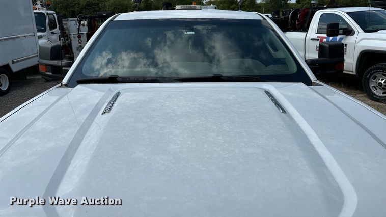 image for item NQ9313 2015 GMC Sierra 2500HD  Double Cab pickup truck