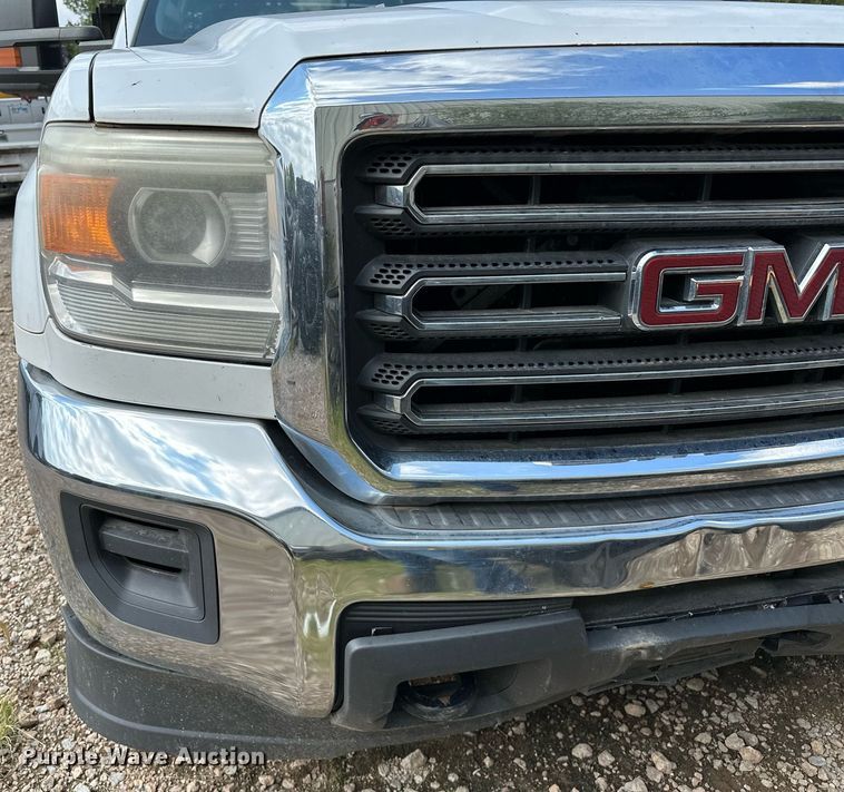 image for item NQ9313 2015 GMC Sierra 2500HD  Double Cab pickup truck