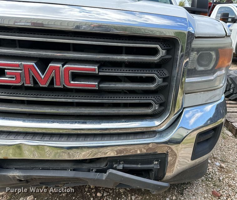 image for item NQ9313 2015 GMC Sierra 2500HD  Double Cab pickup truck