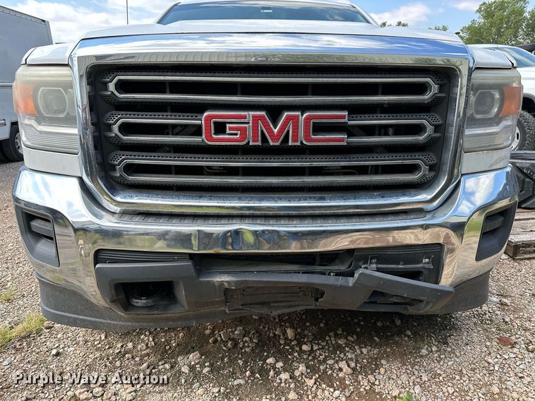 image for item NQ9313 2015 GMC Sierra 2500HD  Double Cab pickup truck