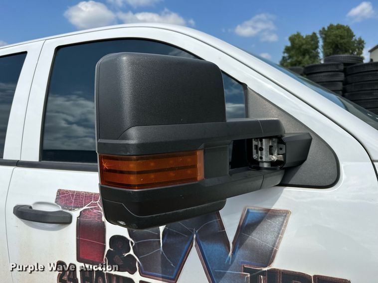 image for item NQ9313 2015 GMC Sierra 2500HD  Double Cab pickup truck