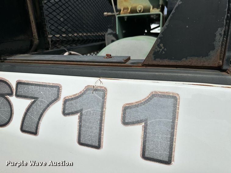 image for item NQ9313 2015 GMC Sierra 2500HD  Double Cab pickup truck