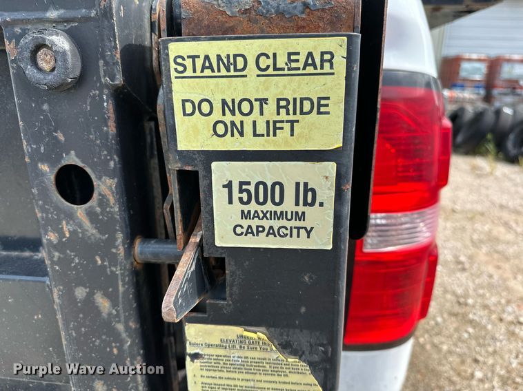 image for item NQ9313 2015 GMC Sierra 2500HD  Double Cab pickup truck