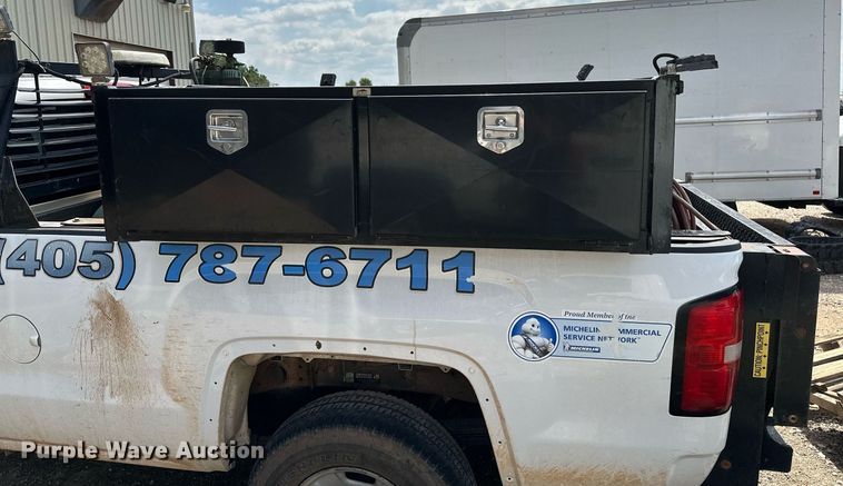 image for item NQ9313 2015 GMC Sierra 2500HD  Double Cab pickup truck