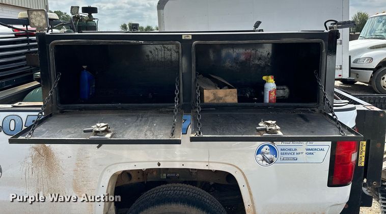 image for item NQ9313 2015 GMC Sierra 2500HD  Double Cab pickup truck