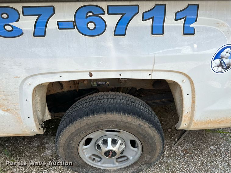 image for item NQ9313 2015 GMC Sierra 2500HD  Double Cab pickup truck