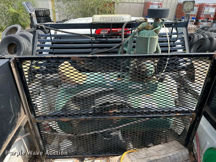 image for item NQ9313 2015 GMC Sierra 2500HD  Double Cab pickup truck