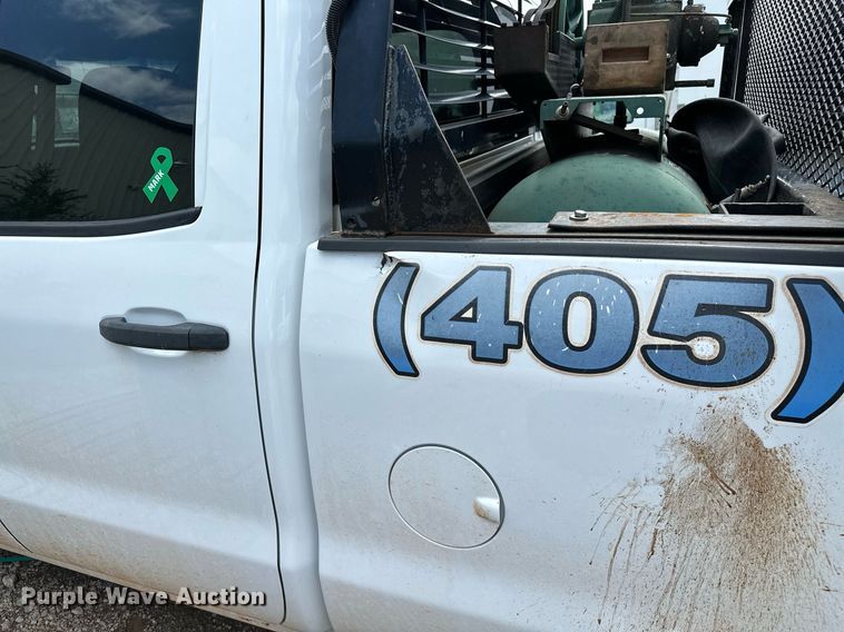 image for item NQ9313 2015 GMC Sierra 2500HD  Double Cab pickup truck