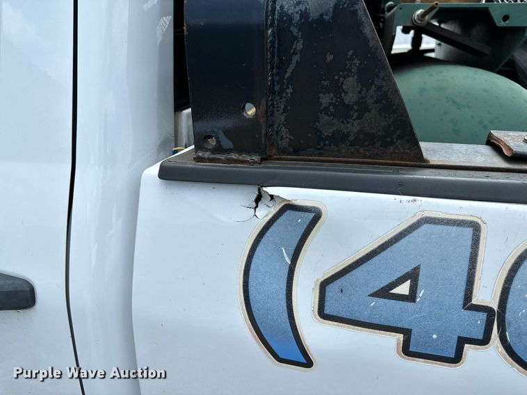 image for item NQ9313 2015 GMC Sierra 2500HD  Double Cab pickup truck