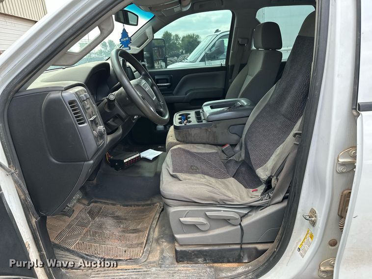 image for item NQ9313 2015 GMC Sierra 2500HD  Double Cab pickup truck