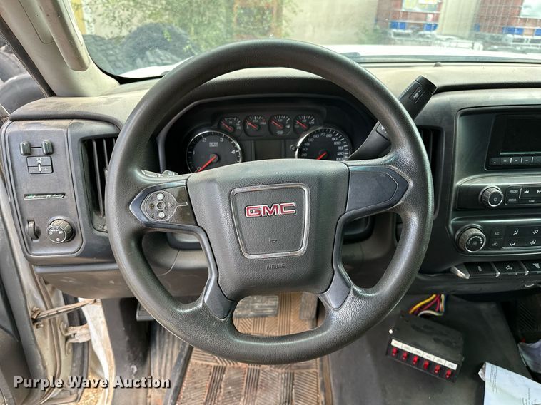 image for item NQ9313 2015 GMC Sierra 2500HD  Double Cab pickup truck