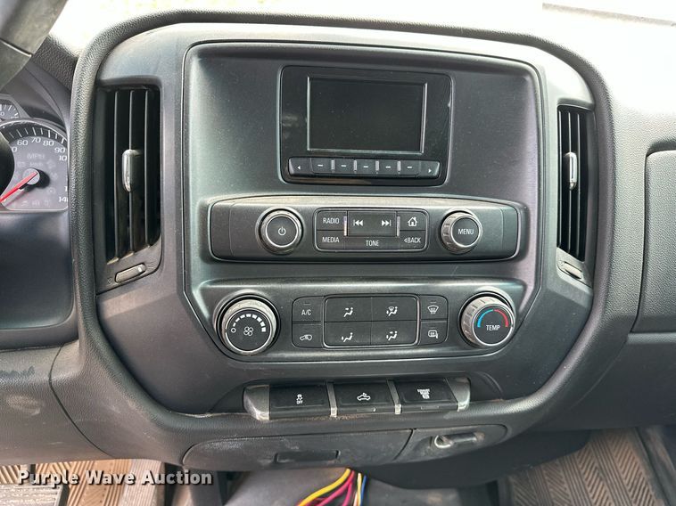 image for item NQ9313 2015 GMC Sierra 2500HD  Double Cab pickup truck