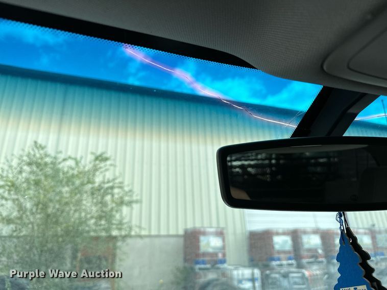 image for item NQ9313 2015 GMC Sierra 2500HD  Double Cab pickup truck