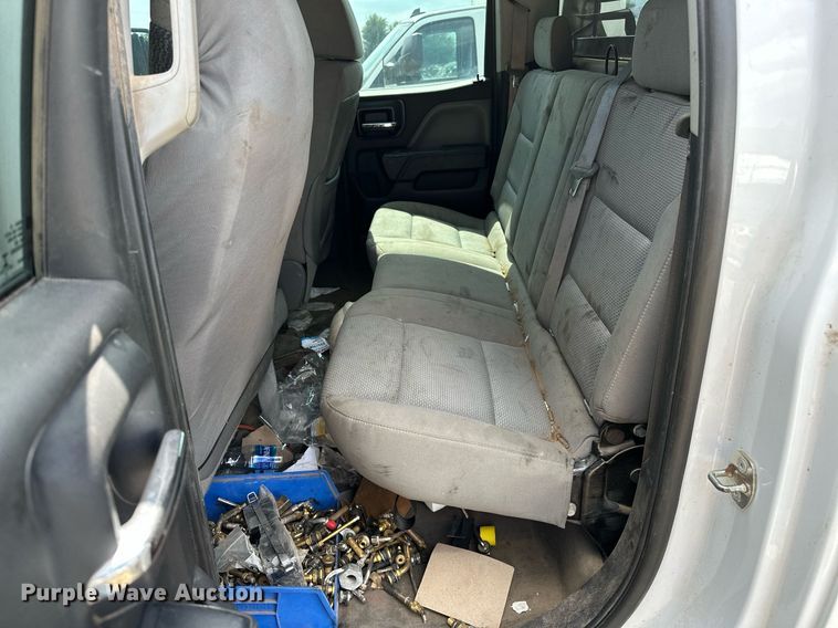 image for item NQ9313 2015 GMC Sierra 2500HD  Double Cab pickup truck