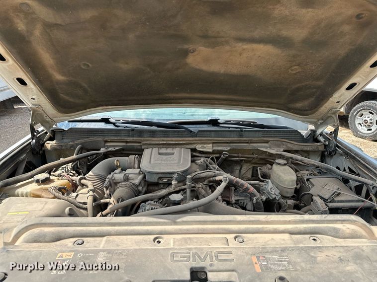 image for item NQ9313 2015 GMC Sierra 2500HD  Double Cab pickup truck