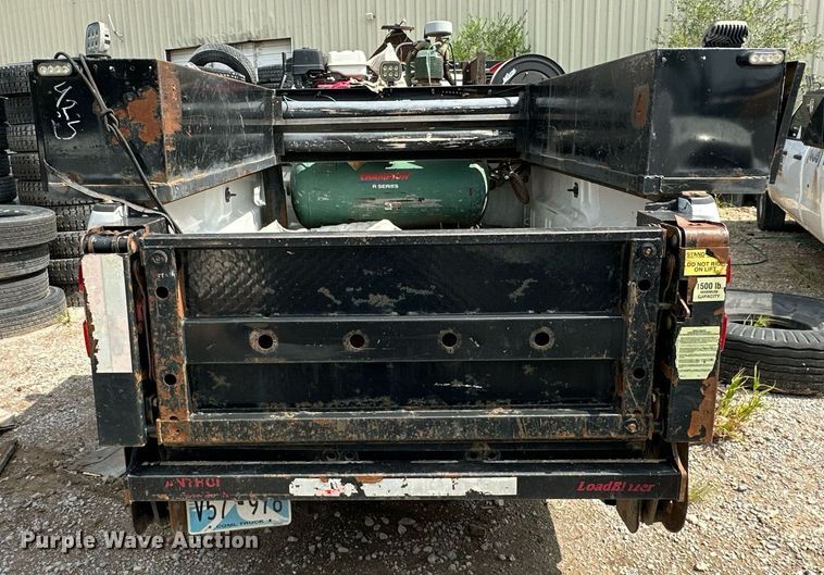 image for item NQ9314 2017 GMC Sierra 2500HD  pickup truck