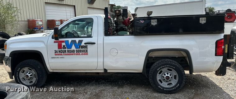 image for item NQ9314 2017 GMC Sierra 2500HD  pickup truck