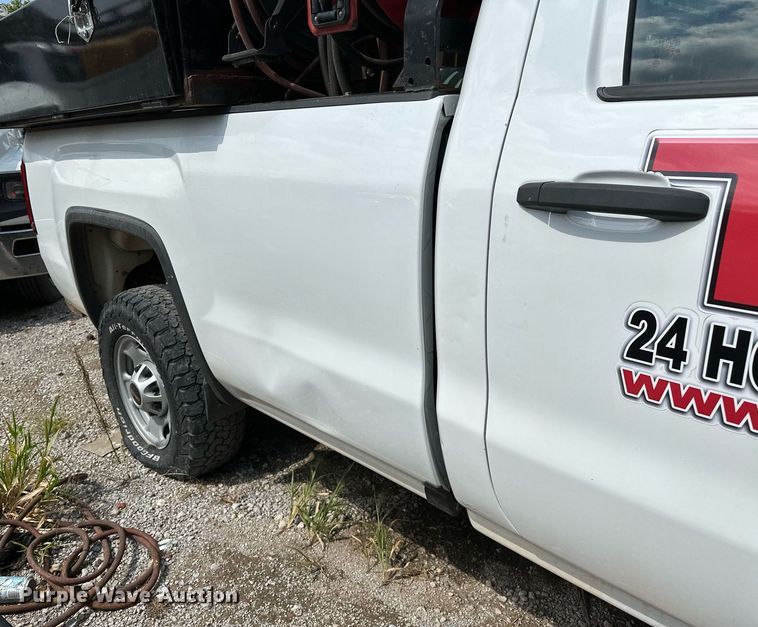 image for item NQ9314 2017 GMC Sierra 2500HD  pickup truck