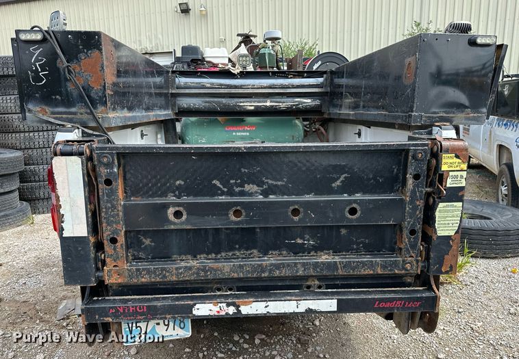 image for item NQ9314 2017 GMC Sierra 2500HD  pickup truck