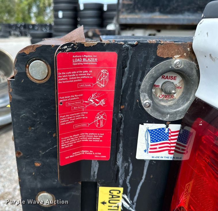 image for item NQ9314 2017 GMC Sierra 2500HD  pickup truck