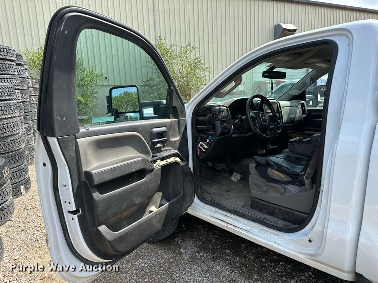 image for item NQ9314 2017 GMC Sierra 2500HD  pickup truck