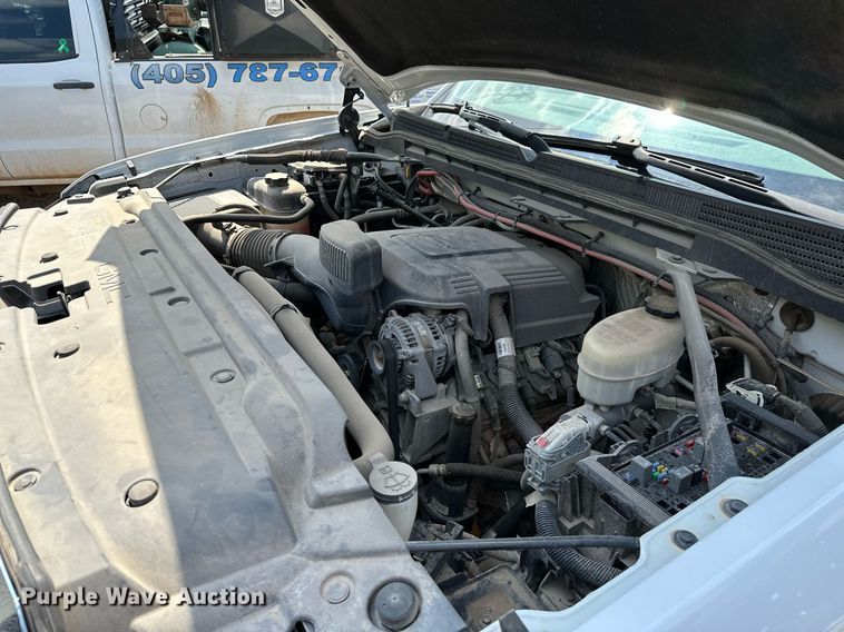 image for item NQ9314 2017 GMC Sierra 2500HD  pickup truck