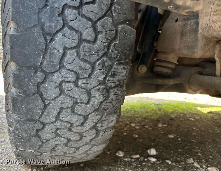 image for item NQ9314 2017 GMC Sierra 2500HD  pickup truck